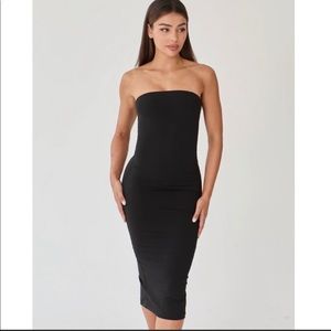 Because of Alice (BOA) - Bandeau Midi Bodycon Dress (Black)